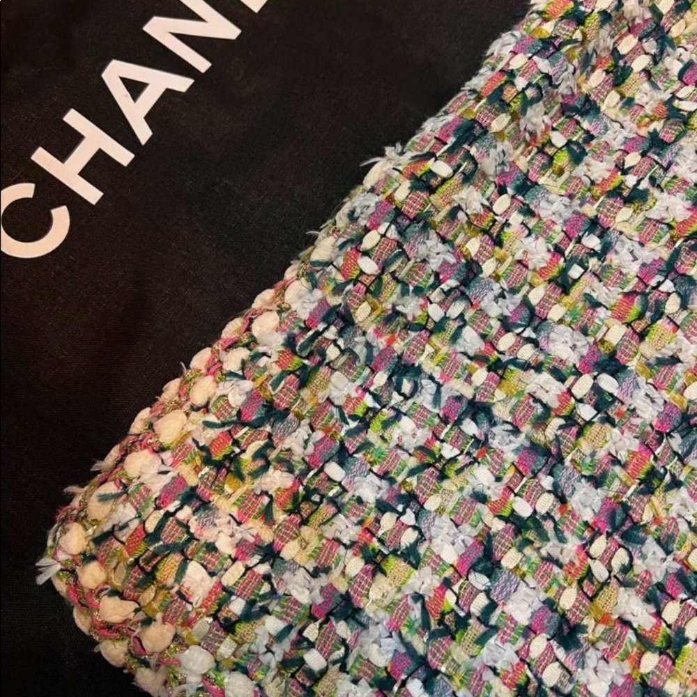 Chanel Jacket - Picture 7 of 7
